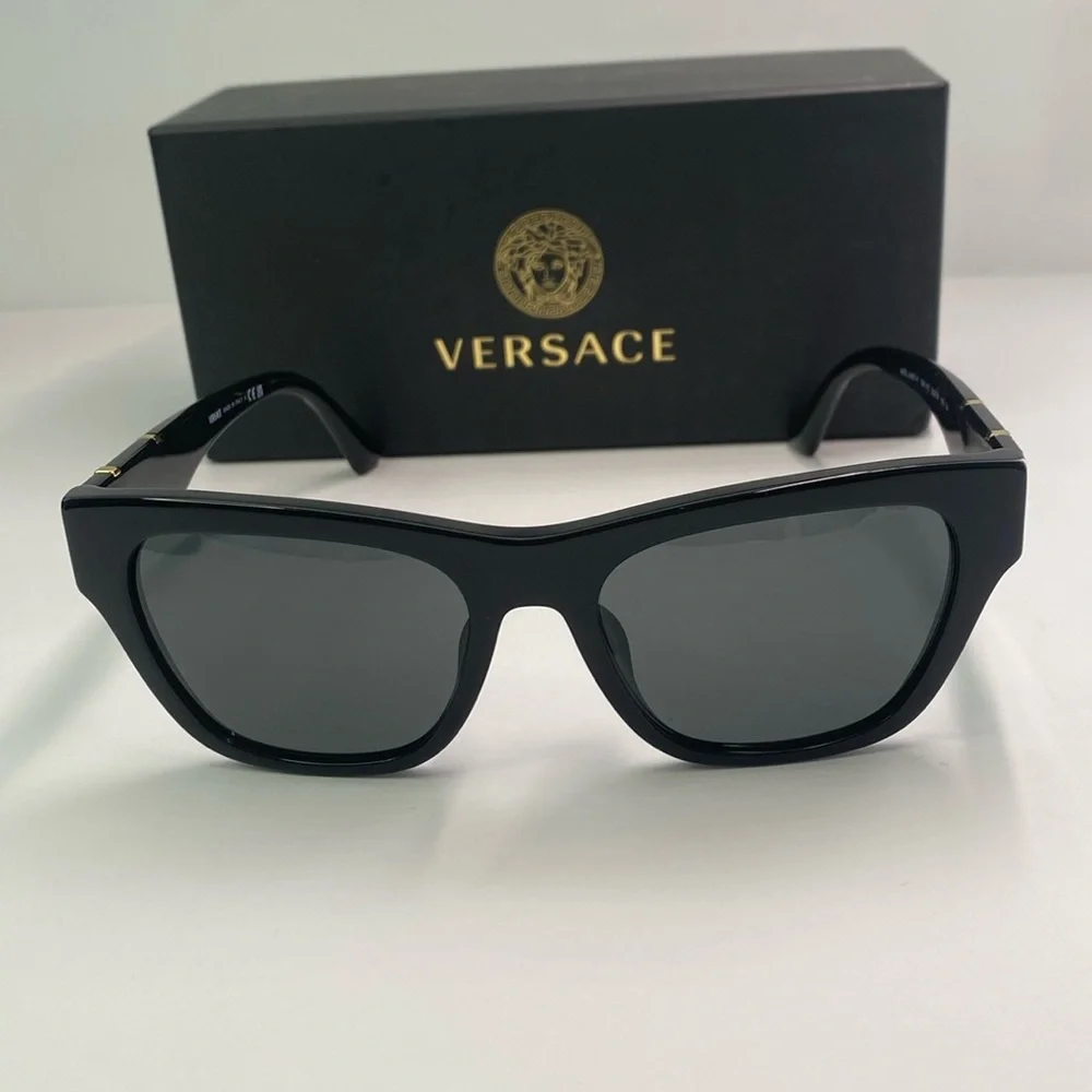 Versace type sunglasses
